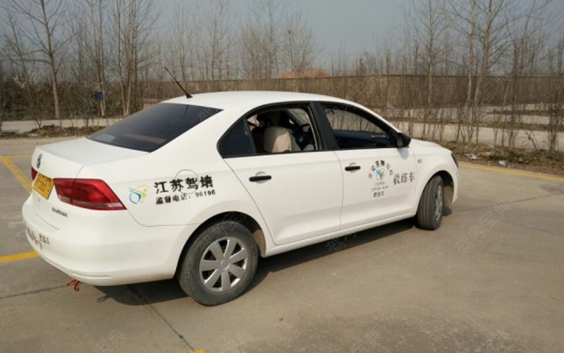 汽车维修保养：掌握正确打开方式